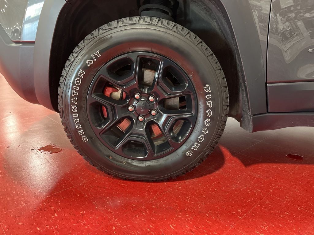 2020 Jeep Cherokee Trailhawk