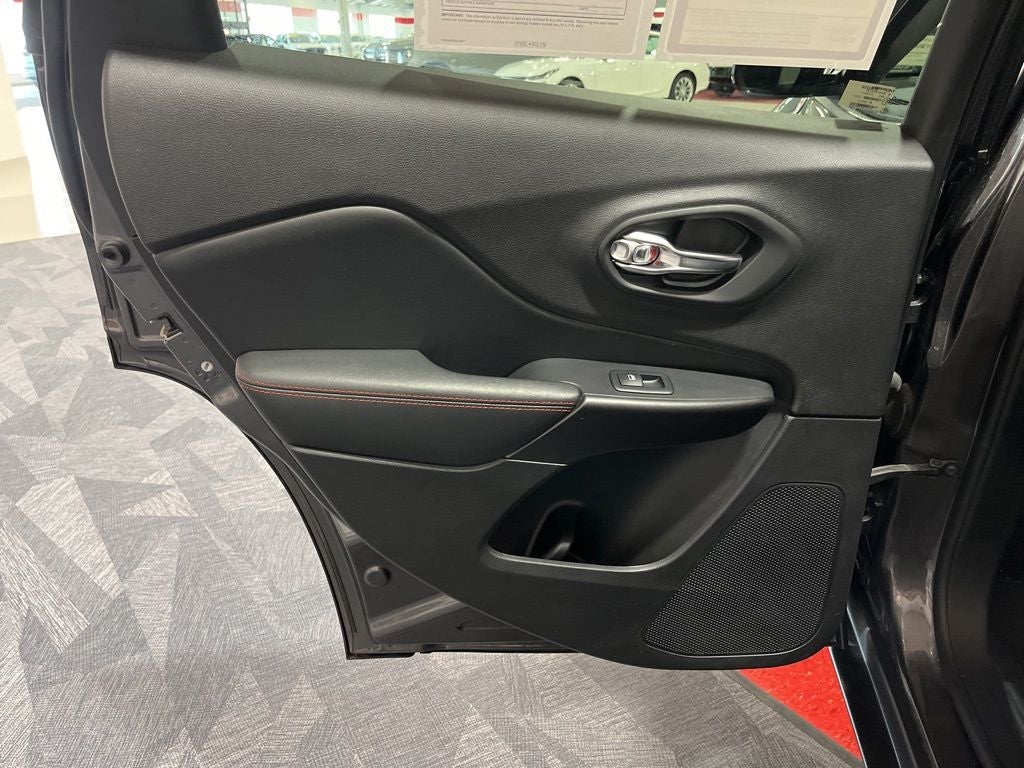 2020 Jeep Cherokee Trailhawk