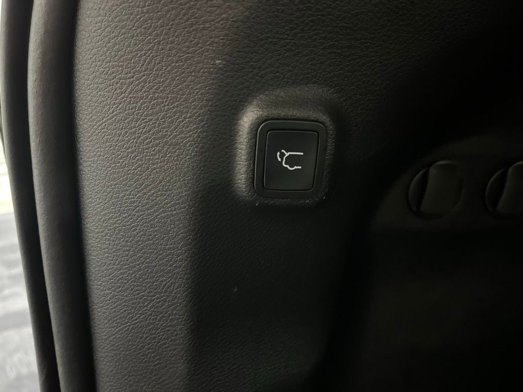2019 Jeep Cherokee Limited CarBravo Certified