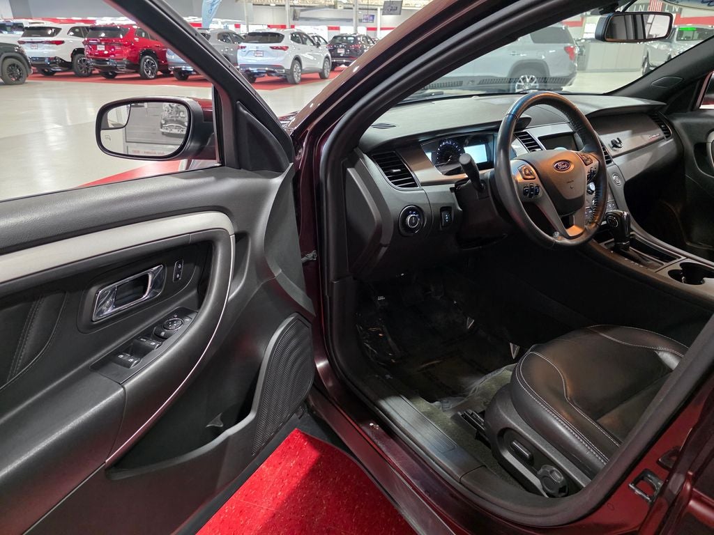 2018 Ford Taurus SEL