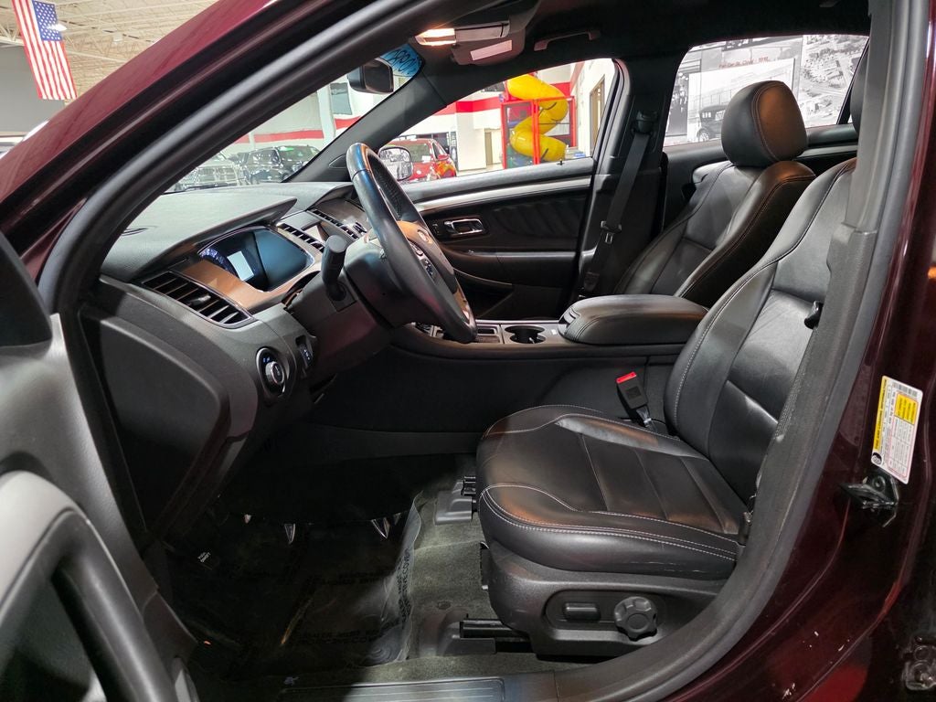 2018 Ford Taurus SEL