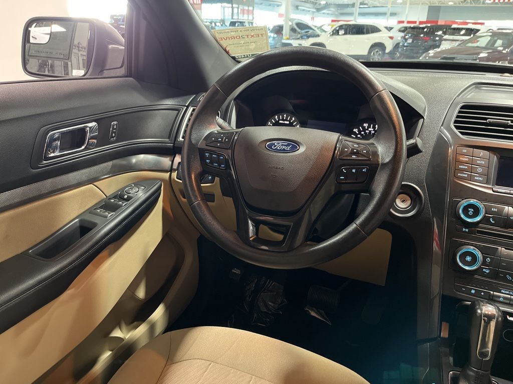 2017 Ford Explorer Base