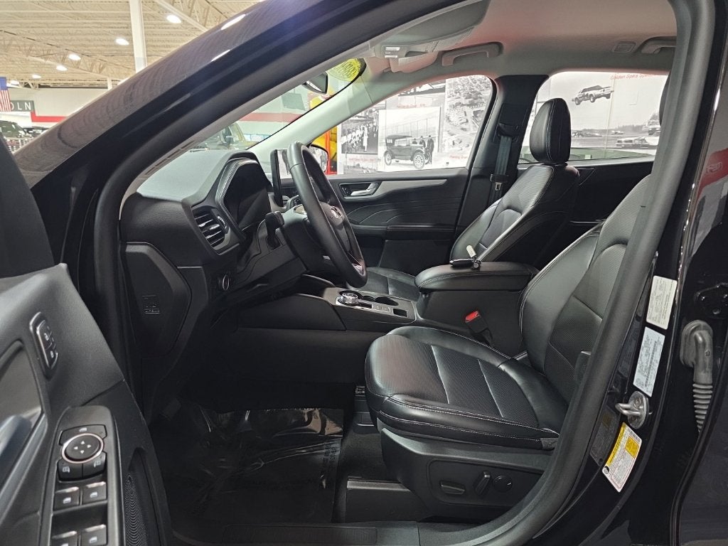 2025 Ford Escape Platinum Carbravo GM CPO