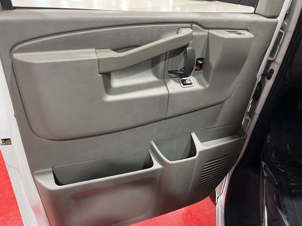 2020 Chevrolet Express 3500 LS Passenger