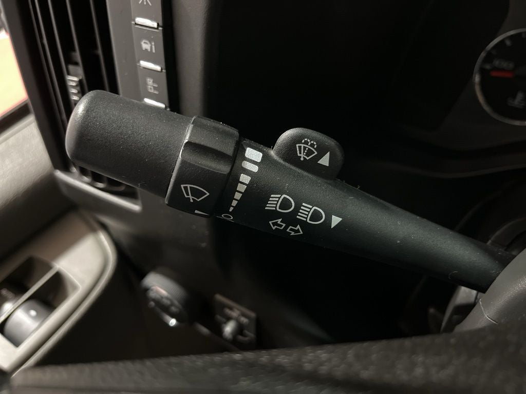 2020 Chevrolet Express 3500 LS Passenger