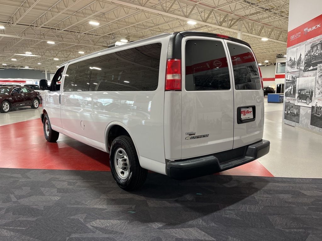 2020 Chevrolet Express 3500 LS Passenger