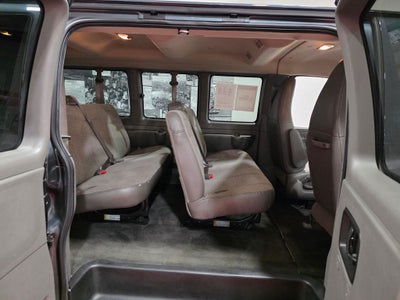 2017 Chevrolet Express 3500 LT Passenger