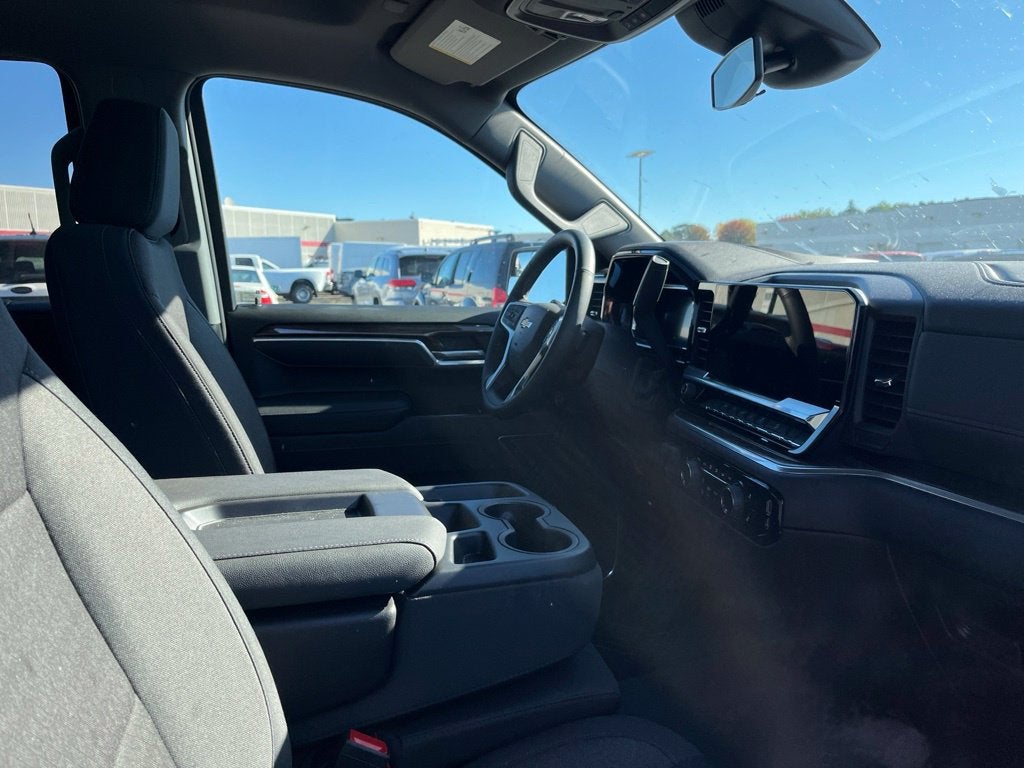2026 Chevrolet Silverado 1500 LT LT1