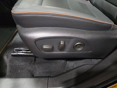 2025 GMC Acadia AT4