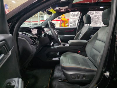 2025 GMC Acadia AT4