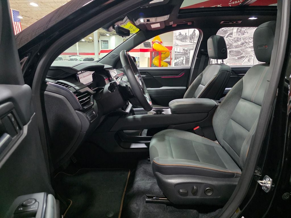 2025 GMC Acadia AT4