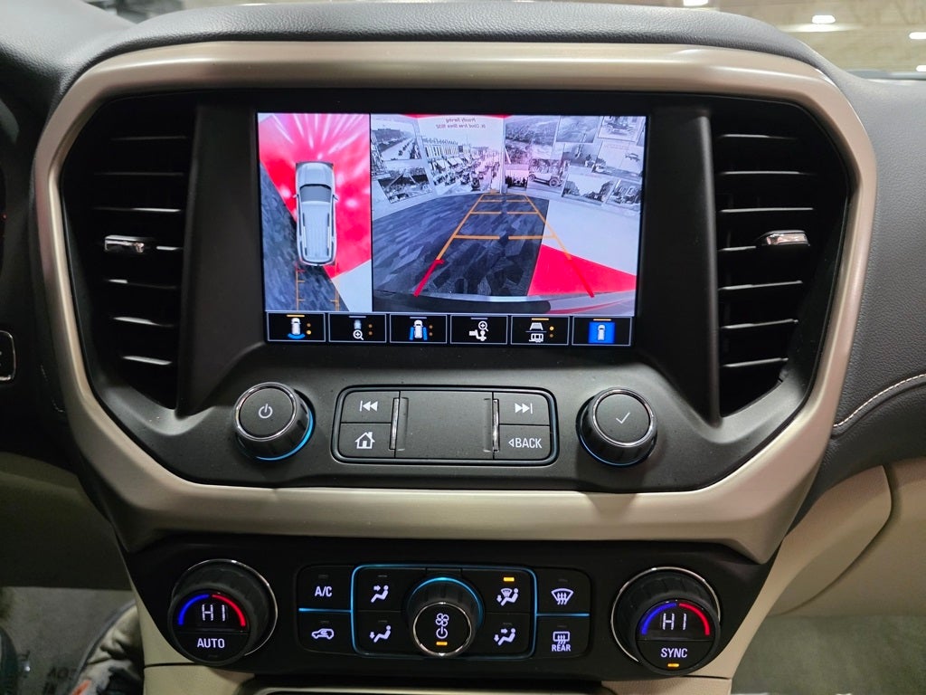 2023 GMC Acadia Denali