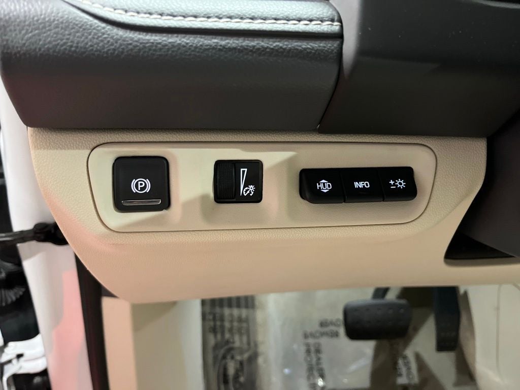 2023 GMC Acadia Denali CarBravo Certified