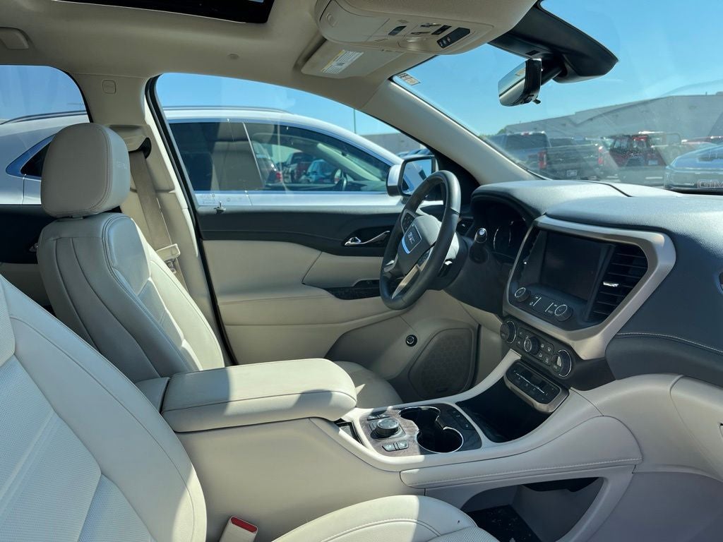 2023 GMC Acadia Denali CarBravo Certified