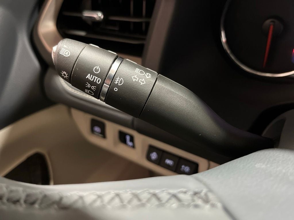 2023 GMC Acadia Denali CarBravo Certified
