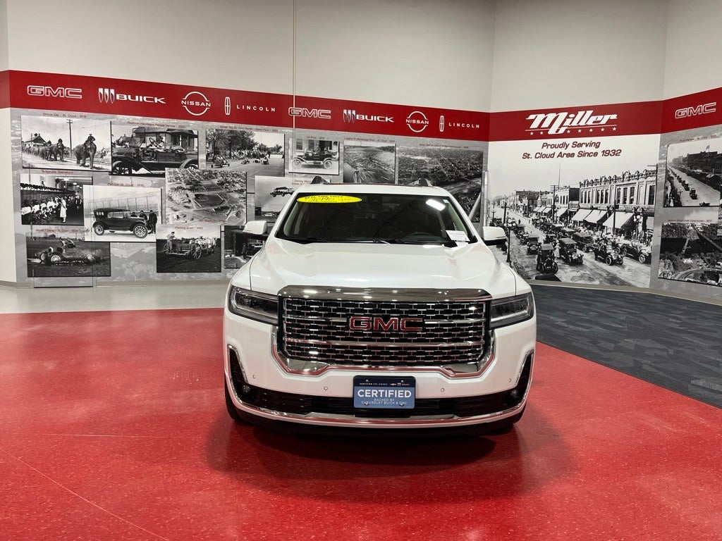 2023 GMC Acadia Denali