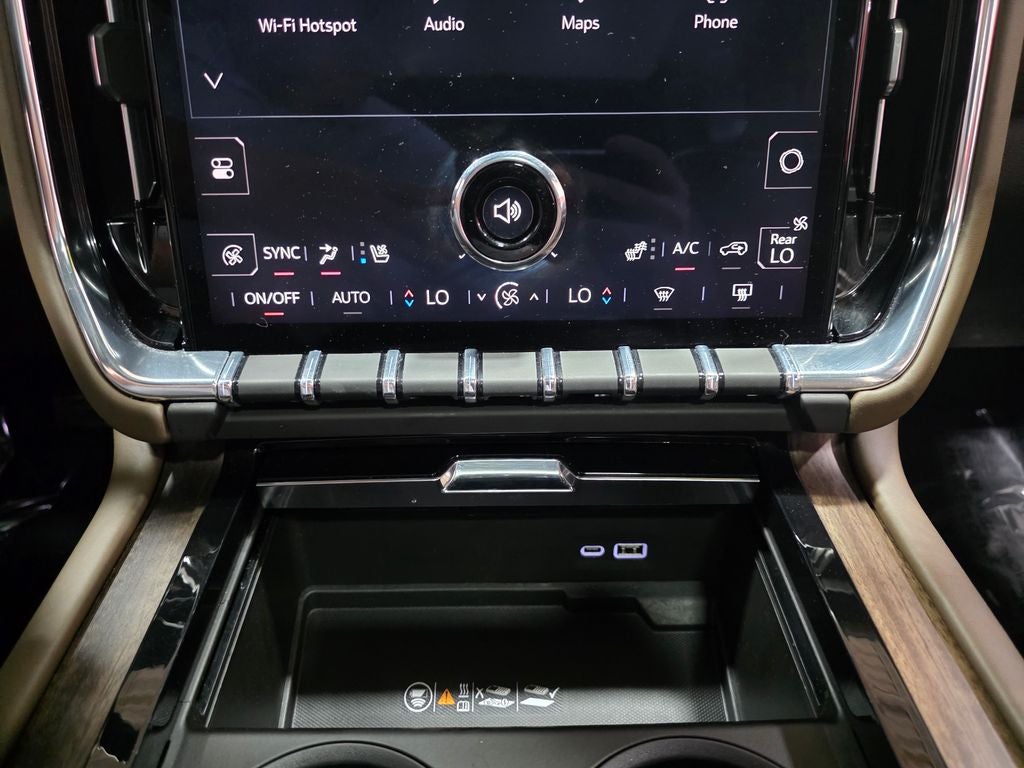 2025 GMC Yukon Denali Ultimate