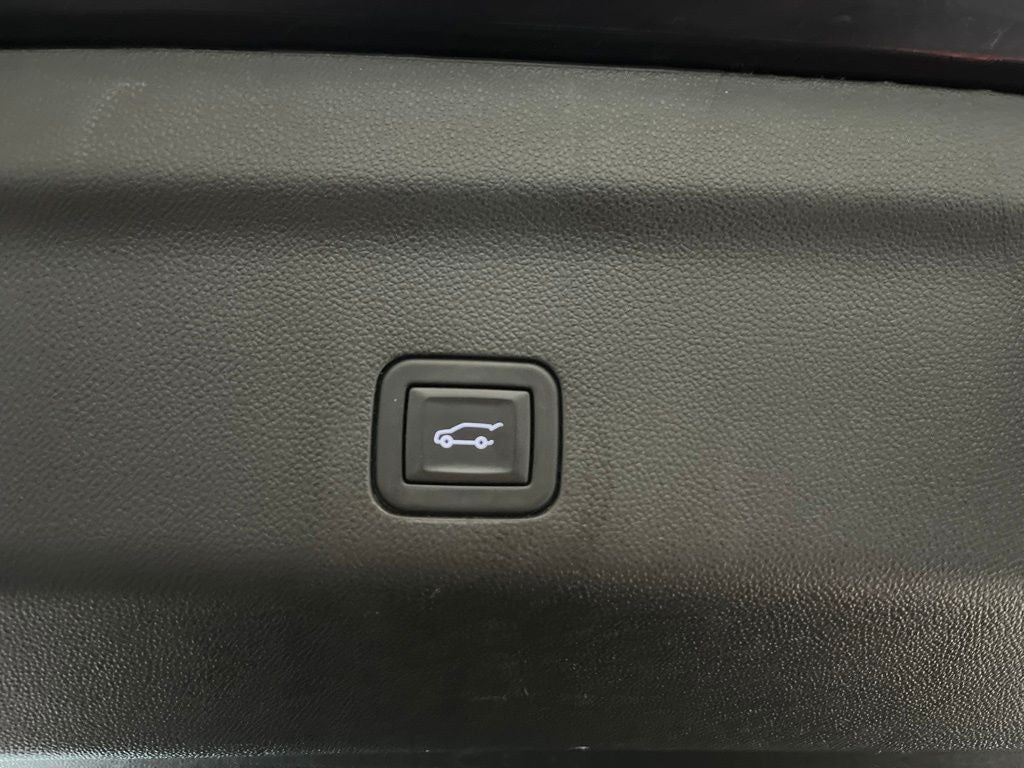 2023 GMC Yukon XL SLT CarBravo Certified