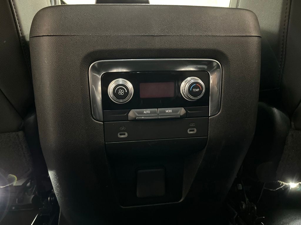 2024 GMC Yukon XL SLT Carbravo Certified