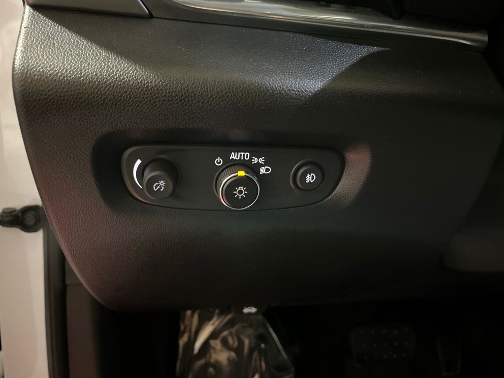 2020 Chevrolet Traverse LT CarBravo Certified