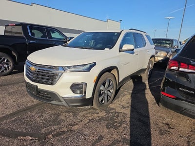 2023 Chevrolet Traverse LT Leather