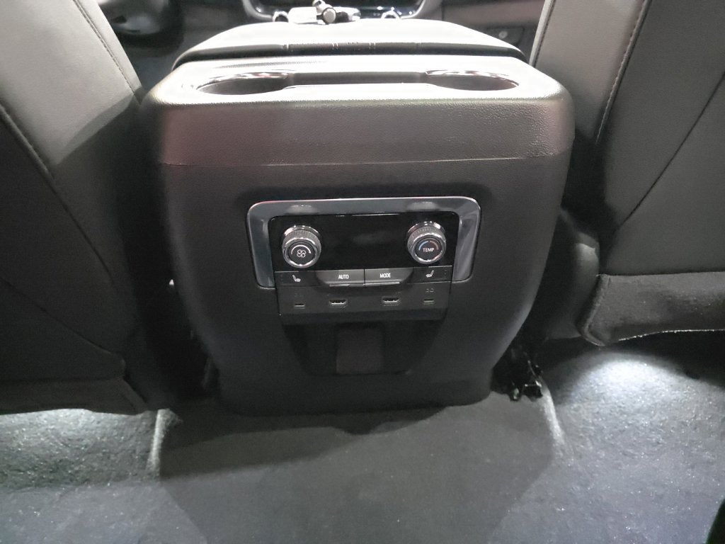 2026 Chevrolet Tahoe High Country Carbravo GM CPO