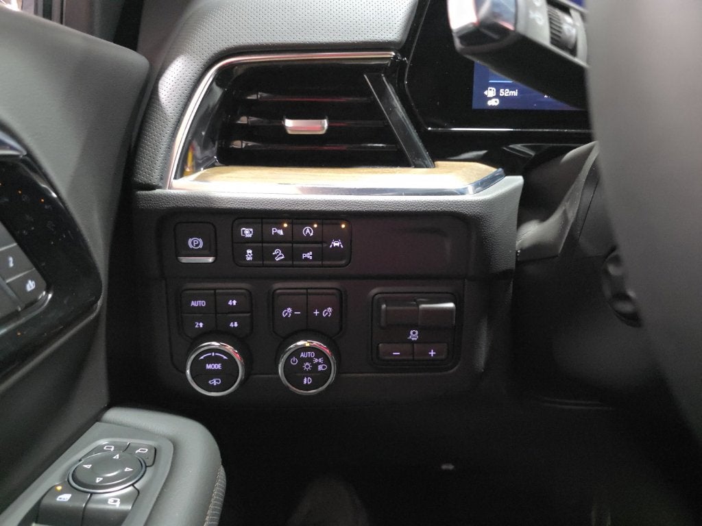 2026 Chevrolet Tahoe High Country Carbravo GM CPO