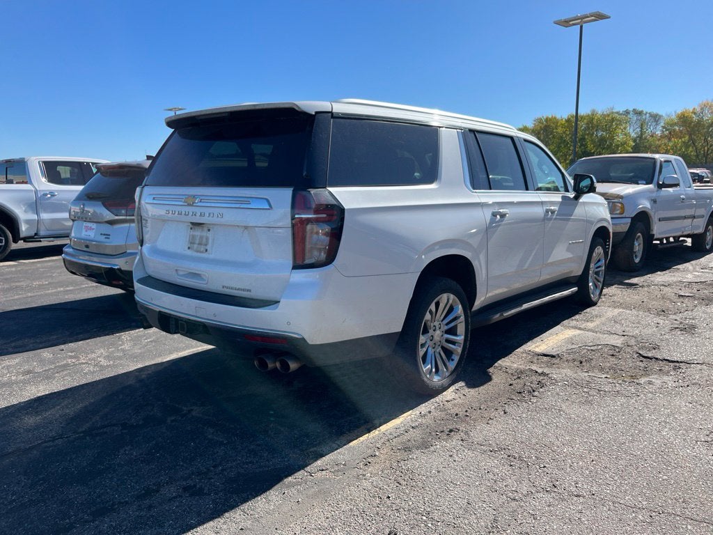 2023 Chevrolet Suburban Premier