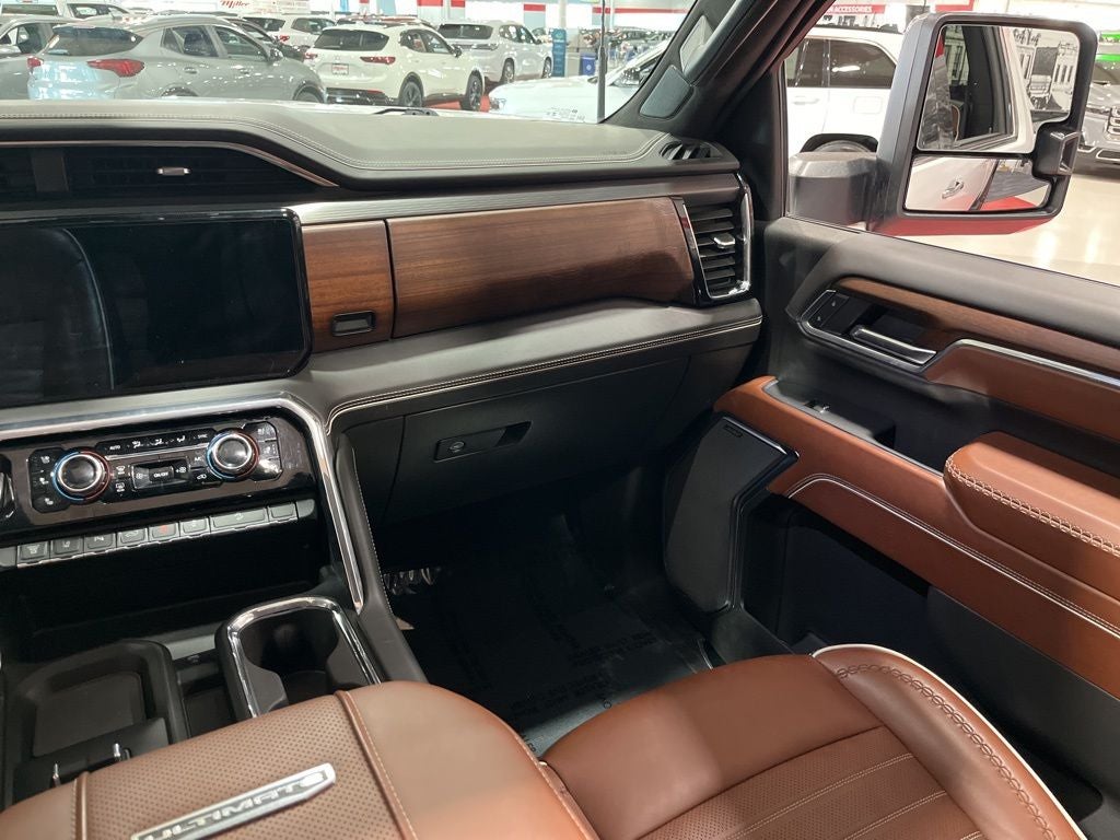 2024 GMC Sierra 3500HD Denali Ultimate