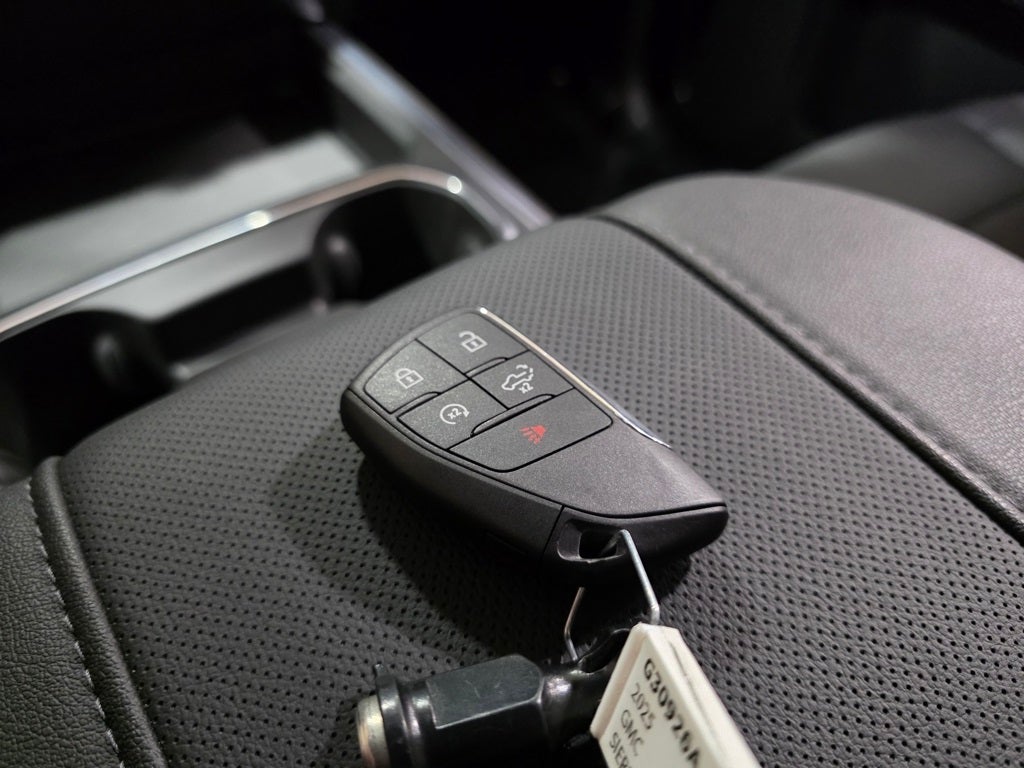 2025 GMC Sierra 2500HD SLT