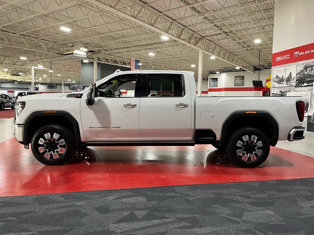2025 GMC Sierra 3500HD Denali