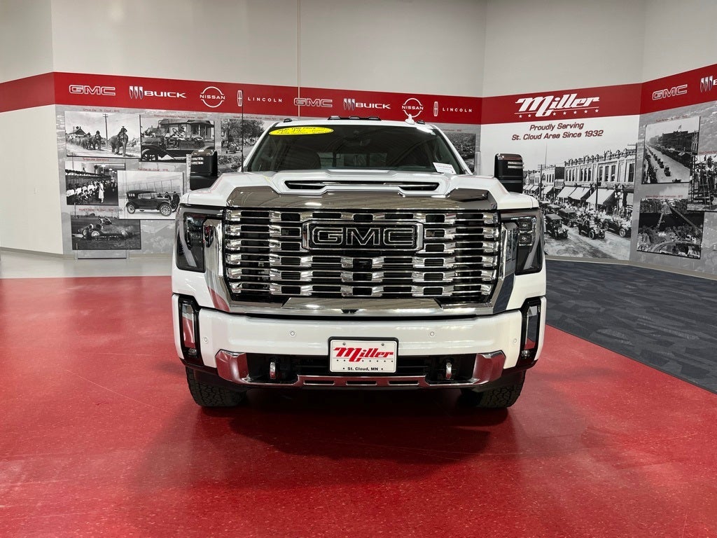 2025 GMC Sierra 3500HD Denali