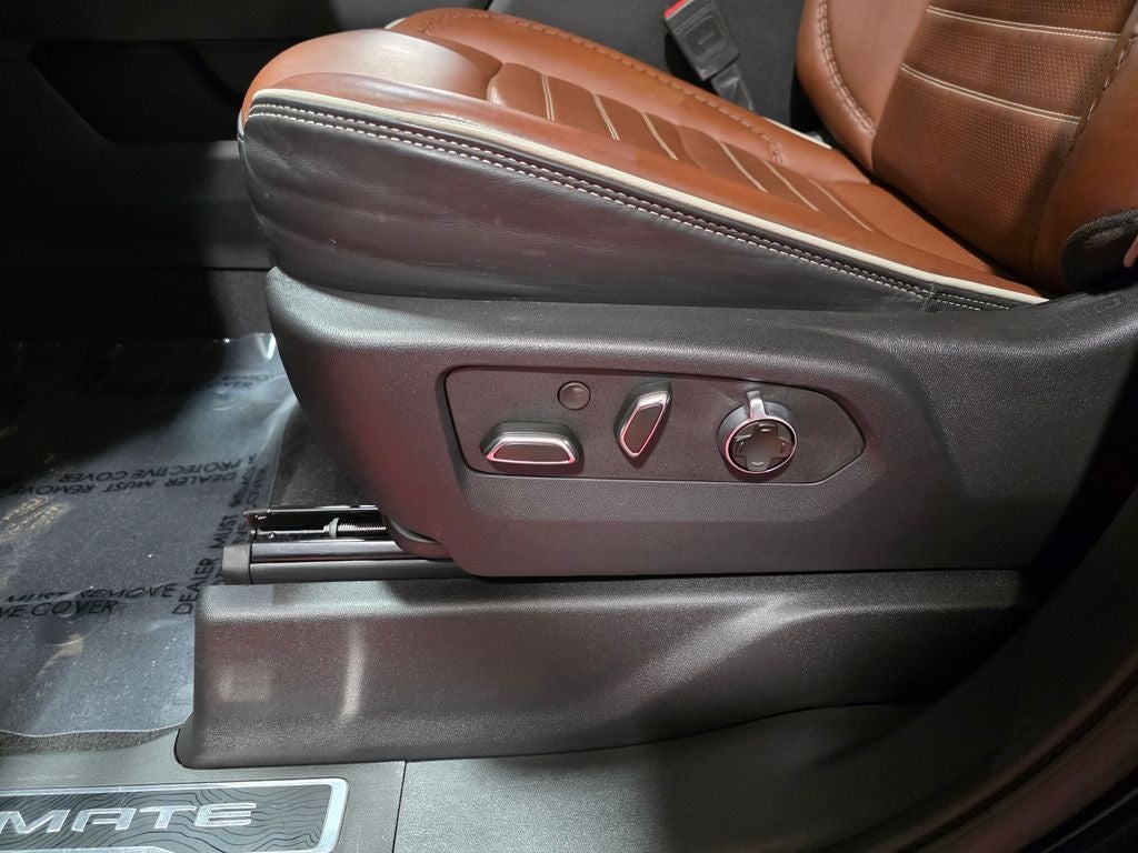 2025 GMC Sierra 3500HD Denali Ultimate