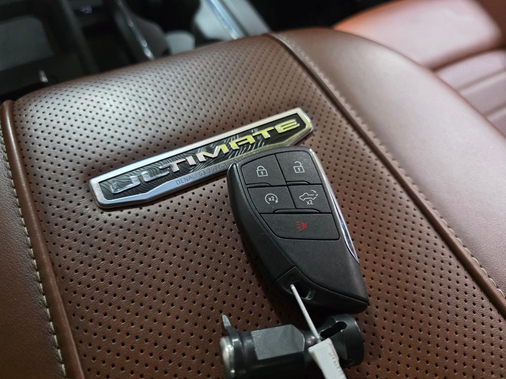 2025 GMC Sierra 3500HD Denali Ultimate