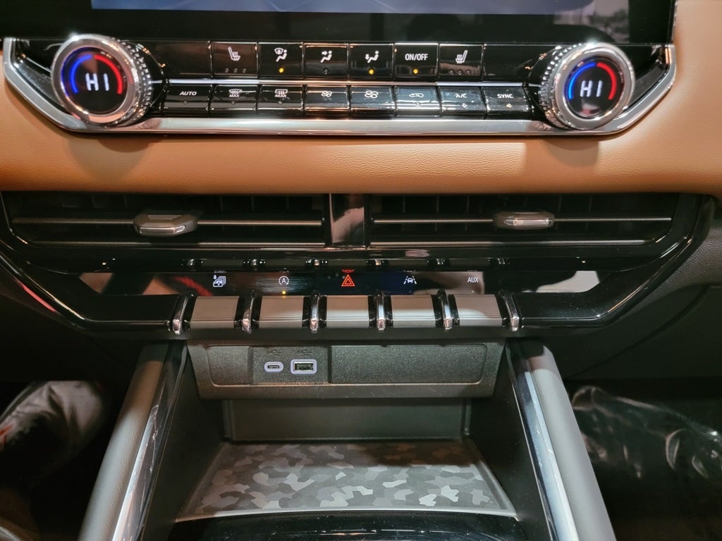 2024 GMC Canyon AT4 GM CERTIFIED