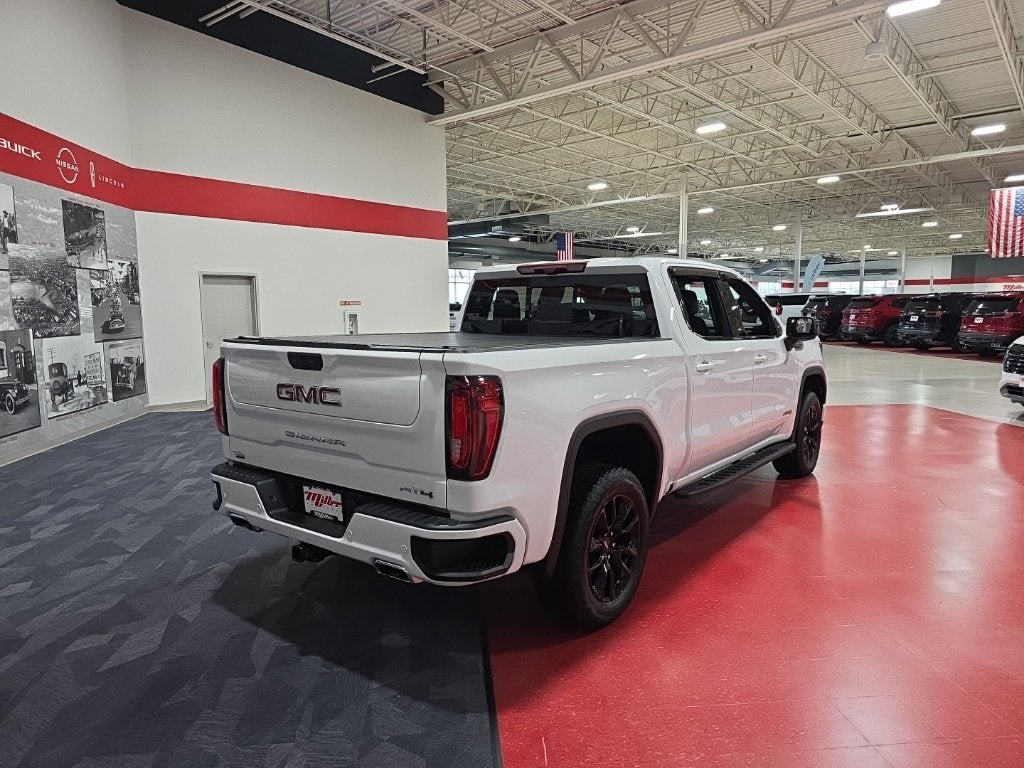 2025 GMC Sierra 1500 AT4