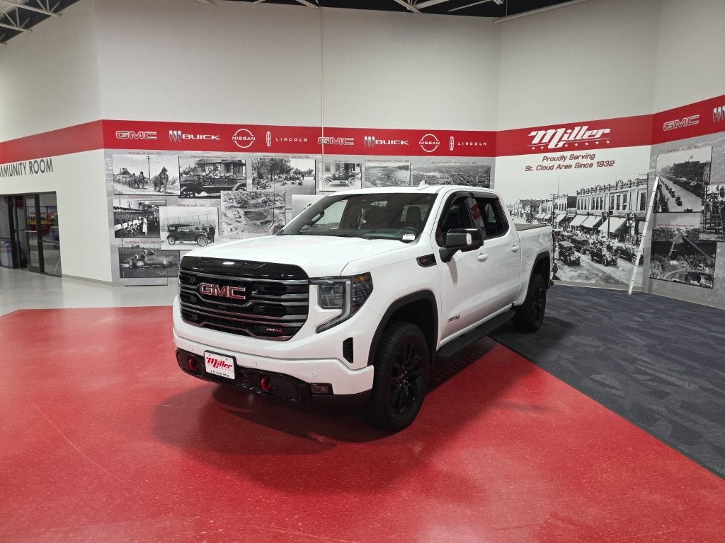 2025 GMC Sierra 1500 AT4