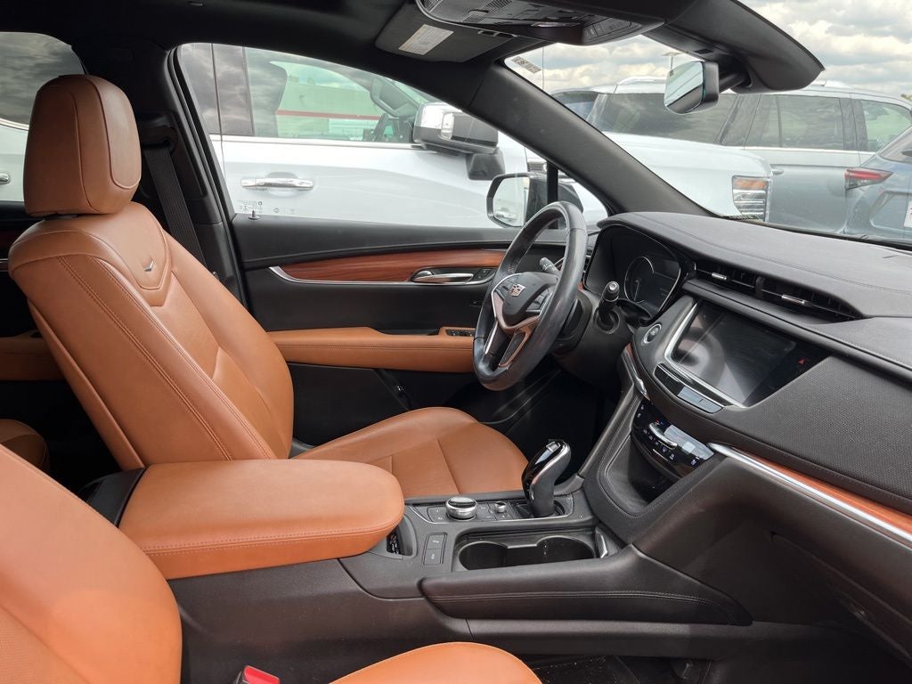 2020 Cadillac XT5 Premium Luxury