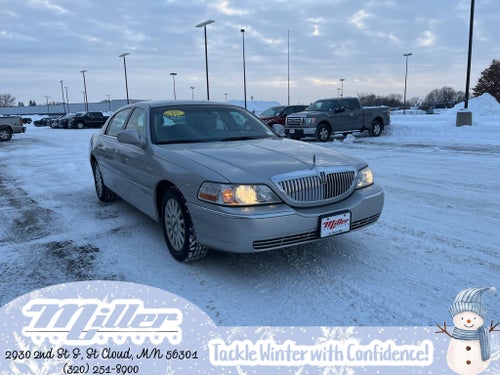 2004 Lincoln Town Car Signature