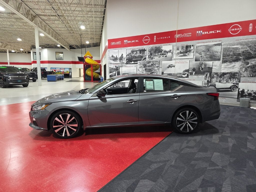 2020 Nissan Altima 2.5 SR
