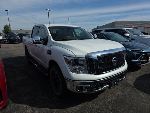 2017 Nissan Titan SL
