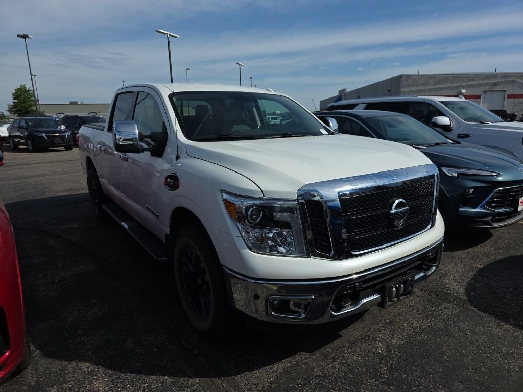2017 Nissan Titan SL