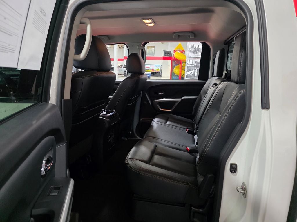 2017 Nissan Titan SL
