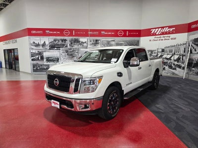 2017 Nissan Titan SL