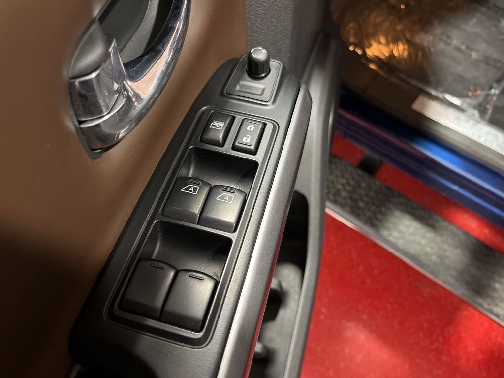 2016 Nissan Titan XD Platinum Reserve Carbravo