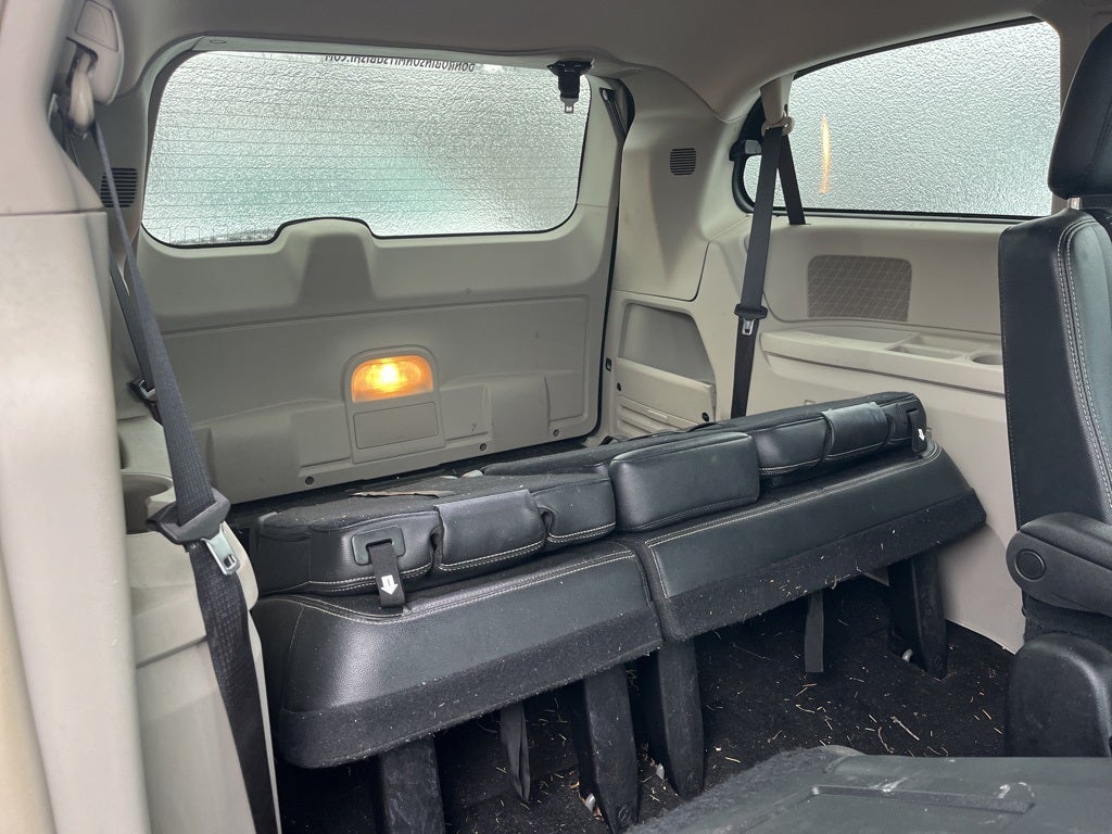 2016 Chrysler Town & Country Touring