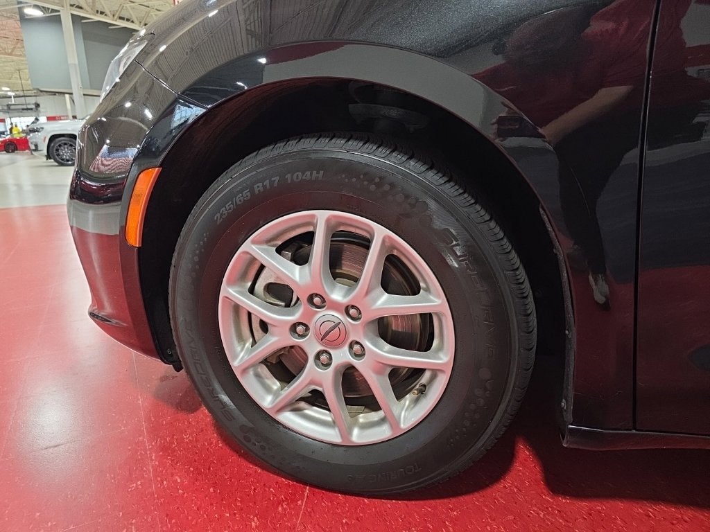 2023 Chrysler Pacifica Touring L Carbravo GM CPO