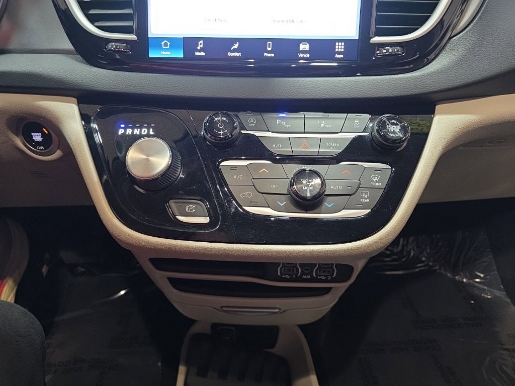 2023 Chrysler Pacifica Touring L Carbravo GM CPO