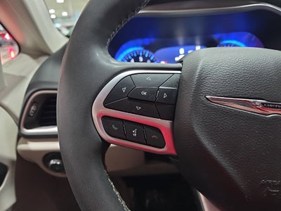 2023 Chrysler Pacifica Touring L Carbravo GM CPO