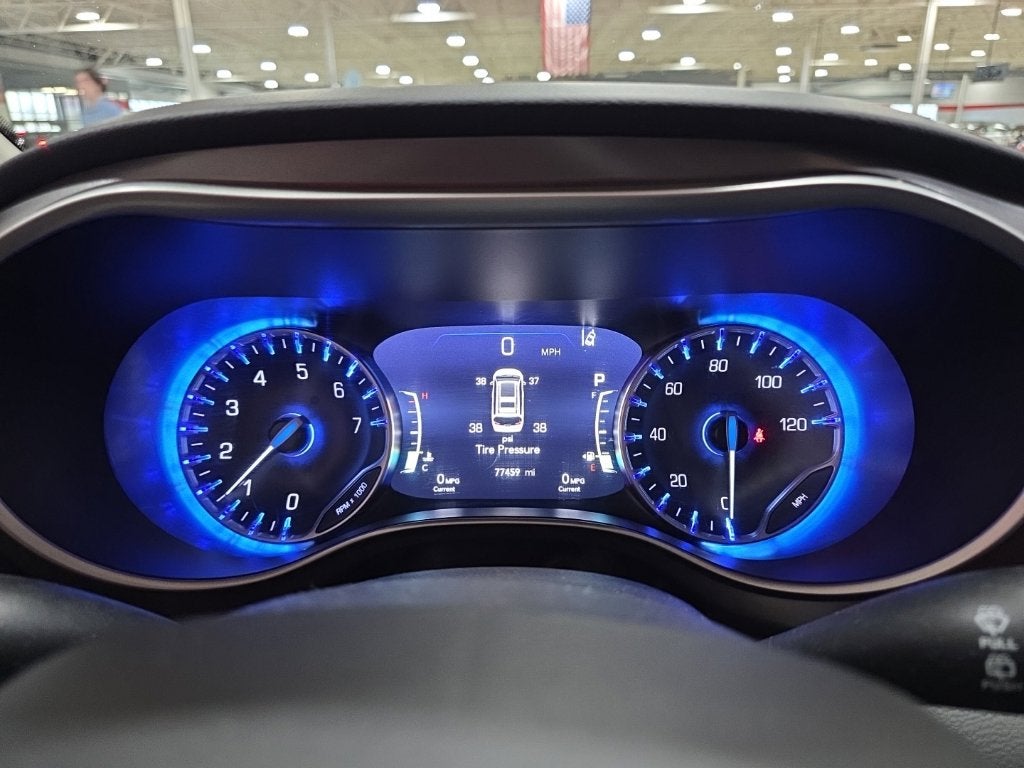 2023 Chrysler Pacifica Touring L Carbravo GM CPO